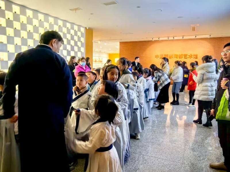 文化赋能：万山区魔创文旅挖掘城市文化资源的实践探索